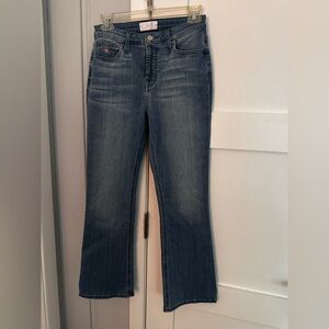 NWOT Jen 7 size 2 crop kick jeans, light-medium wash. Perfect condition